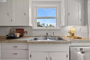 7024 N Congress Ave, Portland, OR 97217 - Photo 18