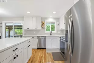 735 SW 136th Ave, Beaverton, OR 97005 - Photo 10