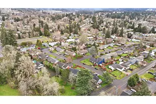 735 SW 136th Ave, Beaverton, OR 97005 - Photo 32