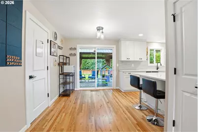 735 SW 136th Ave, Beaverton, OR 97005 - Photo 8