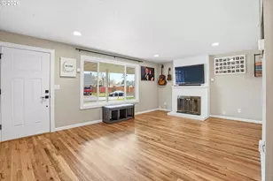 735 SW 136th Ave, Beaverton, OR 97005 - Photo 4