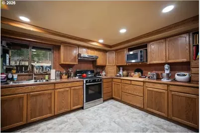 67086 Happy Walrus Rd, Summerville, OR 97876 - Photo 8