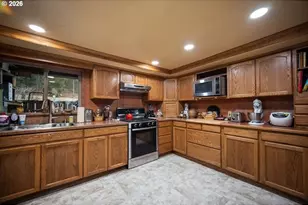 67086 Happy Walrus Rd, Summerville, OR 97876 - Photo 8