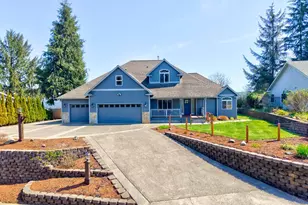 660 18th Ave, Coos Bay, OR 97420 - Photo 1