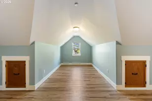 660 18th Ave, Coos Bay, OR 97420 - Photo 28