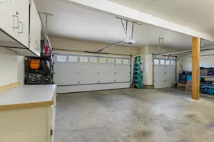 660 18th Ave, Coos Bay, OR 97420 - Photo 38