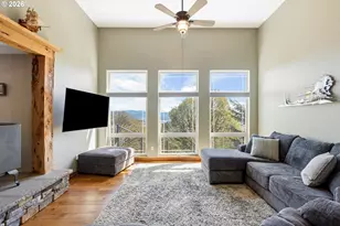 660 18th Ave, Coos Bay, OR 97420 - Photo 6