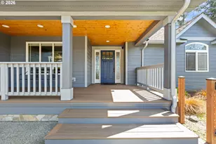 660 18th Ave, Coos Bay, OR 97420 - Photo 2