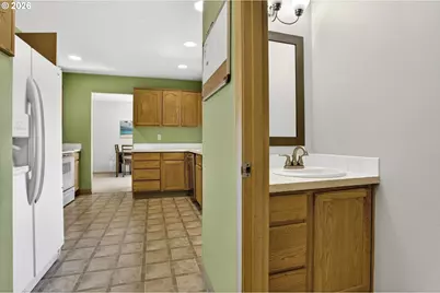 604 W Sheridan St, Newberg, OR 97132 - Photo 8