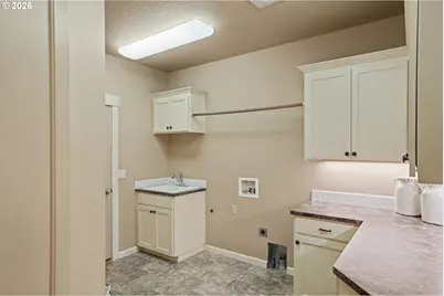 5428 Swallow Tail St, Salem, OR 97306 - Photo 24