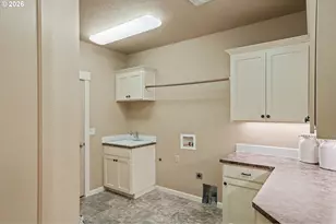 5428 Swallowtail St, Salem, OR 97306 - Photo 24