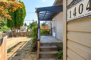 1404 E 8th St, Newberg, OR 97132 - Photo 4