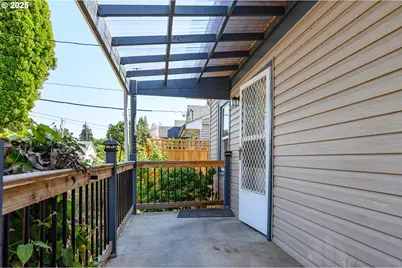 1404 E 8th St, Newberg, OR 97132 - Photo 6