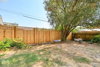 1404 E 8th St, Newberg, OR 97132 - Photo 26