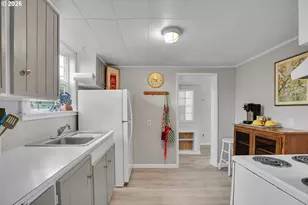 2729 SW Coast Ave, Lincoln City, OR 97367 - Photo 2