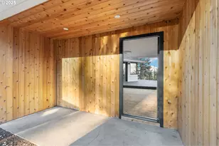 2041 Marylhurst Dr, West Linn, OR 97068 - Photo 2