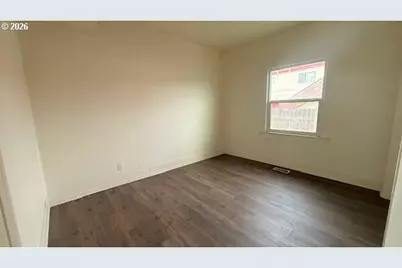 149 S Front St, Creswell, OR 97426 - Photo 10