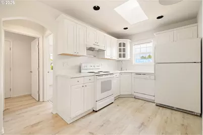 7040 N Lombard St, Portland, OR 97203 - Photo 12