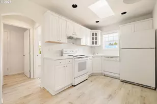 7040 N Lombard St, Portland, OR 97203 - Photo 12
