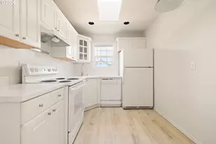 7040 N Lombard St, Portland, OR 97203 - Photo 14