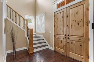 11085 NW Eggers Ct, Portland, OR 97229 - Photo 4
