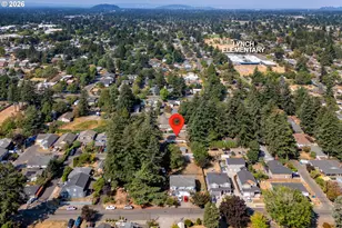 1749 SE 176th Ave, Portland, OR 97233 - Photo 10