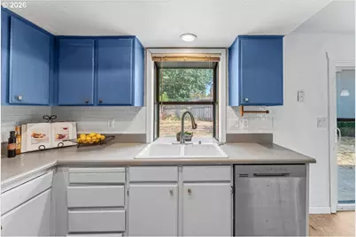 9500 SW Cheraw Ct, Tualatin, OR 97062 - Photo 6