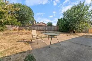 9500 SW Cheraw Ct, Tualatin, OR 97062 - Photo 12
