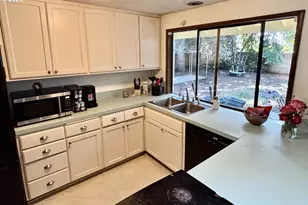 4014 Hyacinth St, Eugene, OR 97404 - Photo 8