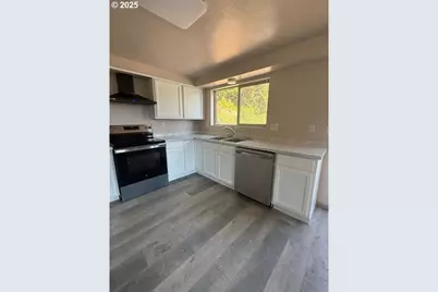 1604 Spring Brook Rd, Myrtle Creek, OR 97457 - Photo 12