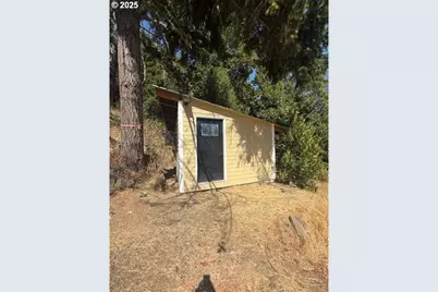 1604 Spring Brook Rd, Myrtle Creek, OR 97457 - Photo 28