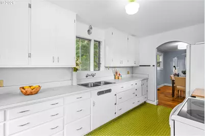 251 Kingwood Ave, Salem, OR 97304 - Photo 16
