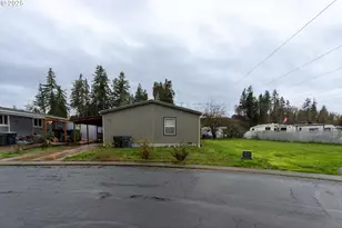 5660 Daisy St, Springfield, OR 97478 - Photo 2