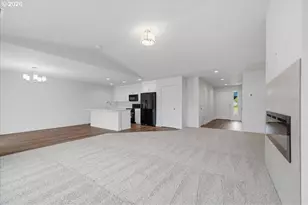 2018 Henderson Wy, Longview, WA 98632 - Photo 6