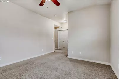 614 NE Garswood Ln, Beaverton, OR 97006 - Photo 32