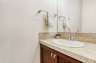 614 NE Garswood Ln, Beaverton, OR 97006 - Photo 24