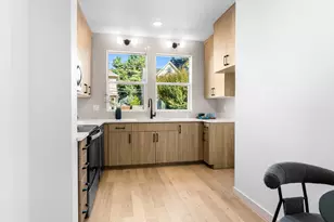 1058 SE Franklin St, Portland, OR 97202 - Photo 8