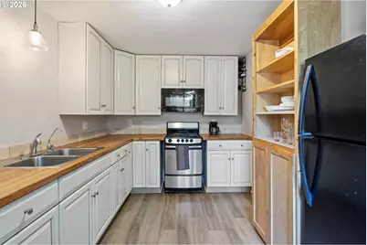 79114 N River Rd, Cottage Grove, OR 97424 - Photo 8