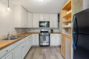 79114 N River Rd, Cottage Grove, OR 97424 - Photo 8