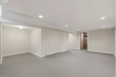 7048 N Olin Ave, Portland, OR 97203 - Photo 34