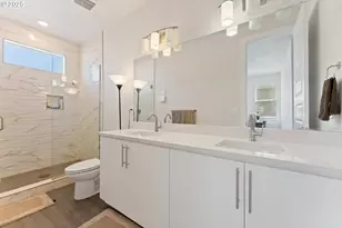 8229 SE Kinnaman St, Hillsboro, OR 97123 - Photo 14