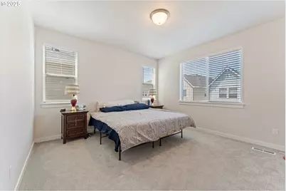 8229 SE Kinnaman St, Hillsboro, OR 97123 - Photo 10