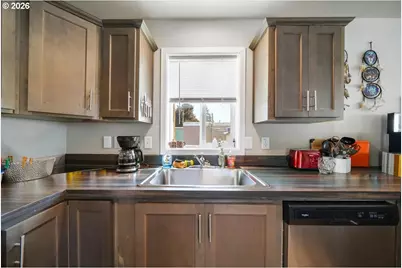 1453 N Pacific Hwy #12, Cottage Grove, OR 97424 - Photo 8