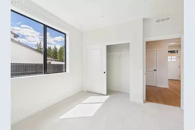 416 W 20th Way, La Center, WA 98629 - Photo 8
