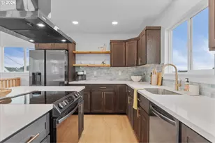 135 6th Ave, Seaside, OR 97138 - Photo 12