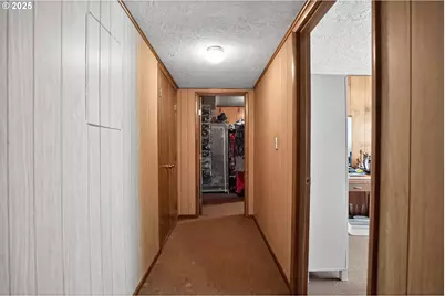 9479 SE Hillcrest Rd, Happy Valley, OR 97086 - Photo 28