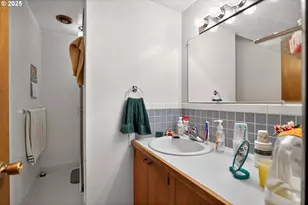 9479 SE Hillcrest Rd, Happy Valley, OR 97086 - Photo 26