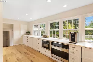 3926 SW Martins Ln, Portland, OR 97239 - Photo 20