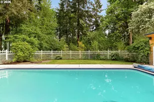 3926 SW Martins Ln, Portland, OR 97239 - Photo 42