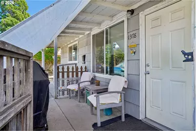 1378 6th St, Salem, OR 97304 - Photo 4